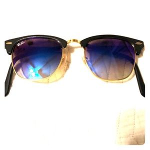 Ray-ban collapsible sun glasses w/ case.